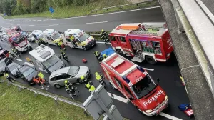 Teška saobraćajna nesreća na autoputu u Austriji, poginula državljanka BiH (53)/Hfwvillach