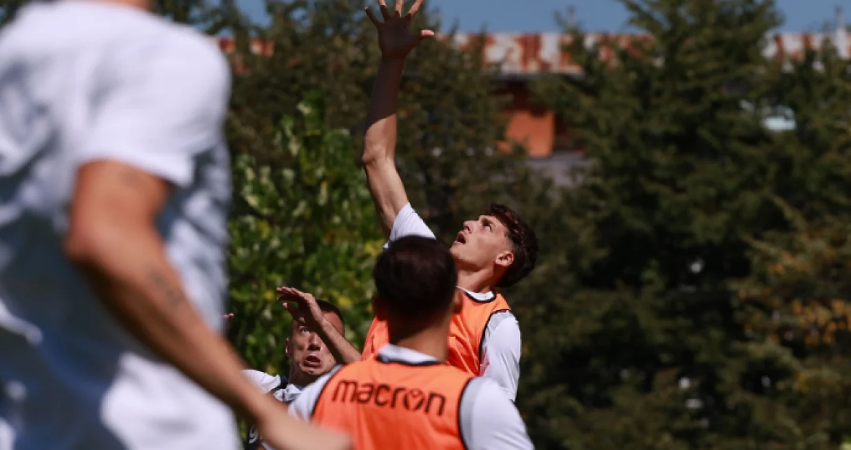 Šaljiva objava Plavih/Foto: 