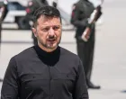 Ankara, Turska - 15. maj 2025:Predsjednik Ukrajine Volodimir Zelenski doputovao je u četvrtak u Ankaru gdje će se sastati s turskim predsjednikom Recepom Tayyipom Erdoganom, a potom i prisustvovati pregovorima s Rusijom u Istanbulu (Muhammed Selim Korkutata - Anadolu Agency)/