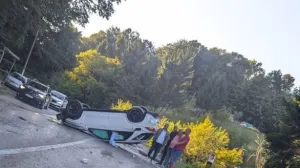 Vozilo završilo na krovu/Printscreen/Patrola Radari//