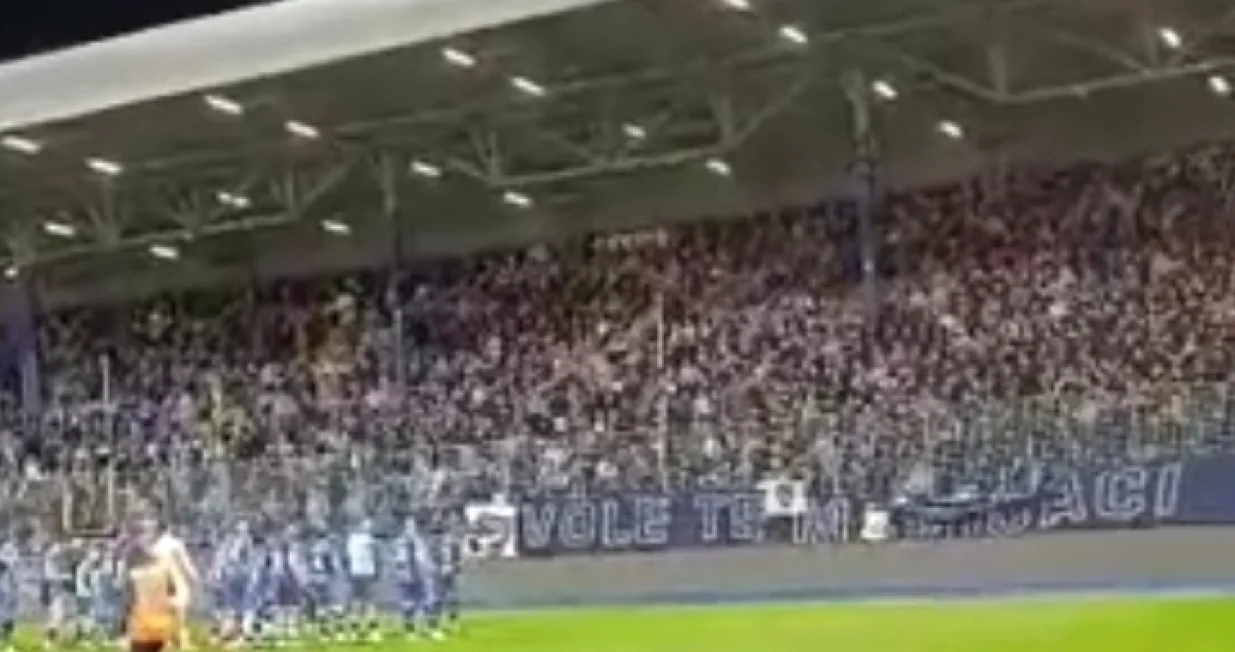 Slavlje igrača i navijača Željezničara/Foto: 