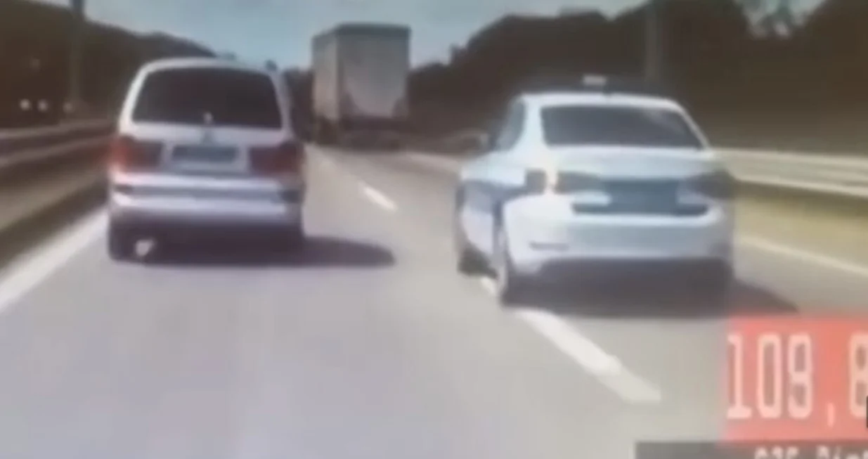 Potjera za Seatom/Facebook/Facebook