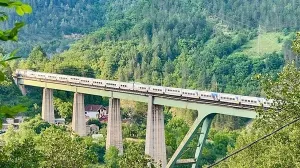 željeznička pruga, voz, sarajevo, ploče, putovanje/