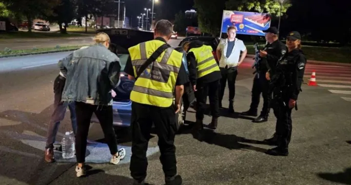 Brojne kontrole/Edin Skokić/Fena/Edin Skokić