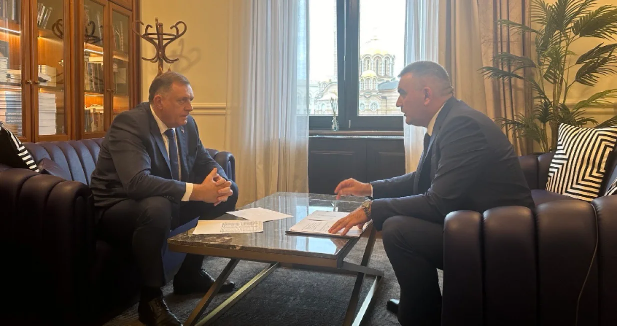 Predsjednik Republike Srpske Milorad Dodik i ministar poljoprivrede, šumarstva i vodoprivrede u Vladi Republike Srpske Savo Minić/