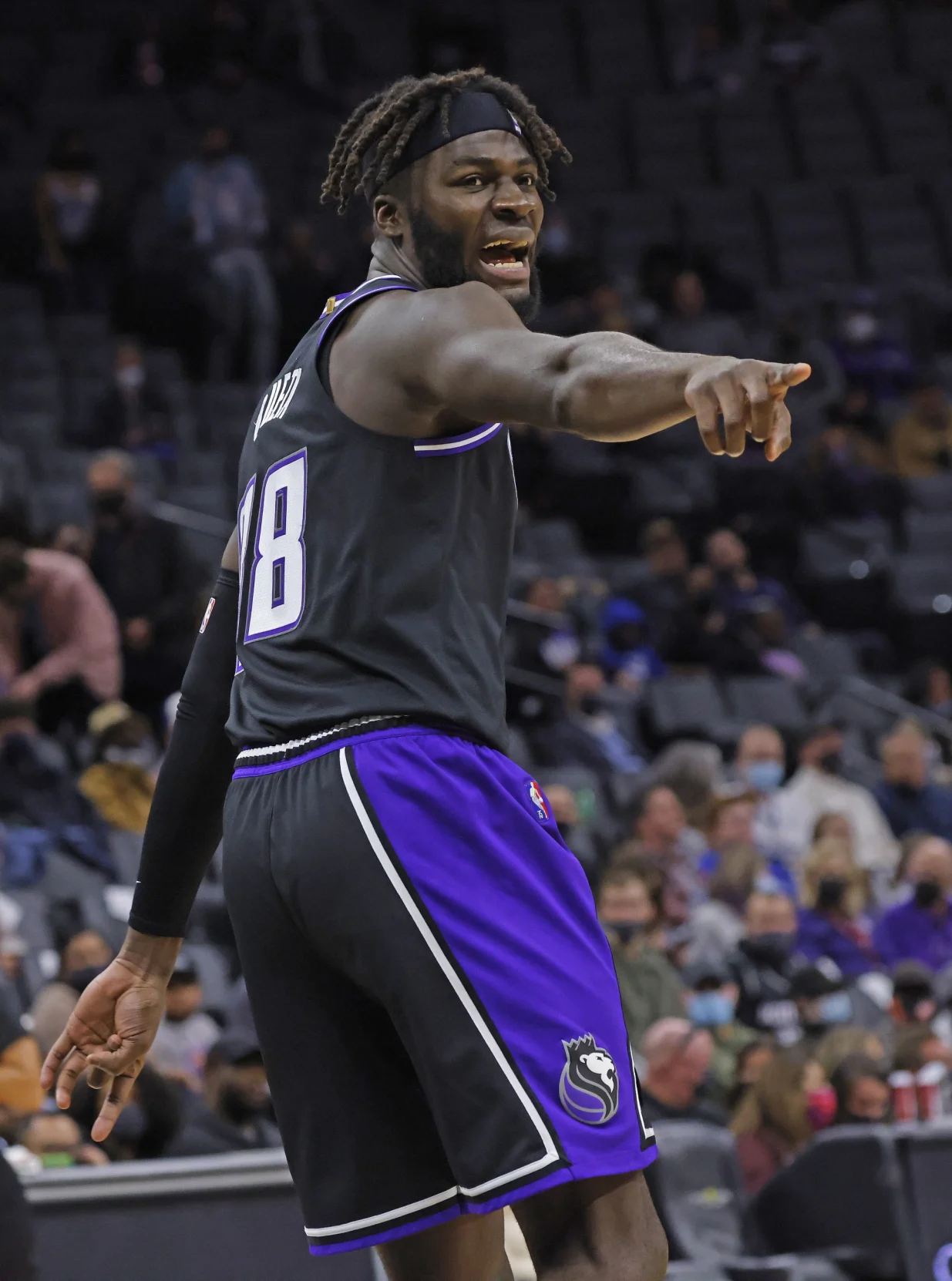epa09678022 Sacramento Kings center Neemias Queta of Portugal reacts against the Cleveland Cavaliers during the first half of their NBA game at the Golden 1 Center in Sacramento, California, USA, 10 January 2022. EPA/JOHN G. MABANGLO SHUTTERSTOCK OUT/Foto: John G. Mabanglo