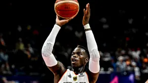 epa10191909 Germany's Dennis Schroeder in action during the FIBA EuroBasket 2022 third place basketball match between Germany and Poland in Berlin, Germany, 18 September 2022. EPA/FILIP SINGER/Foto: Filip Singer