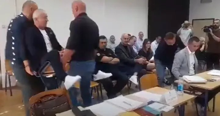 skupština grada, doboj, odbornici, izbačeni, sjednica, stefan gavrić, Miroslav Borojević/Screenshot