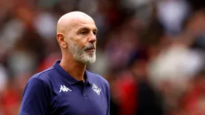 Soccer Football - Friendly - Manchester United v Fiorentina - Old Trafford, Manchester, Britain - August 9, 2025 Fiorentina coach Stefano Pioli before the match Action Images via Reuters/Andrew Boyers/Foto: Andrew Boyers