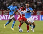 Soccer Football - UEFA Champions League - Play Off - First Leg - Red Star Belgrade v Pafos - Stadion Rajko Mitic, Belgrade, Serbia - August 19, 2025 Red Star Belgrade's Shavy Babicka in action with Pafos' Ivan Sunjic REUTERS/Novak Djurovic/Foto: Novak Djurovic