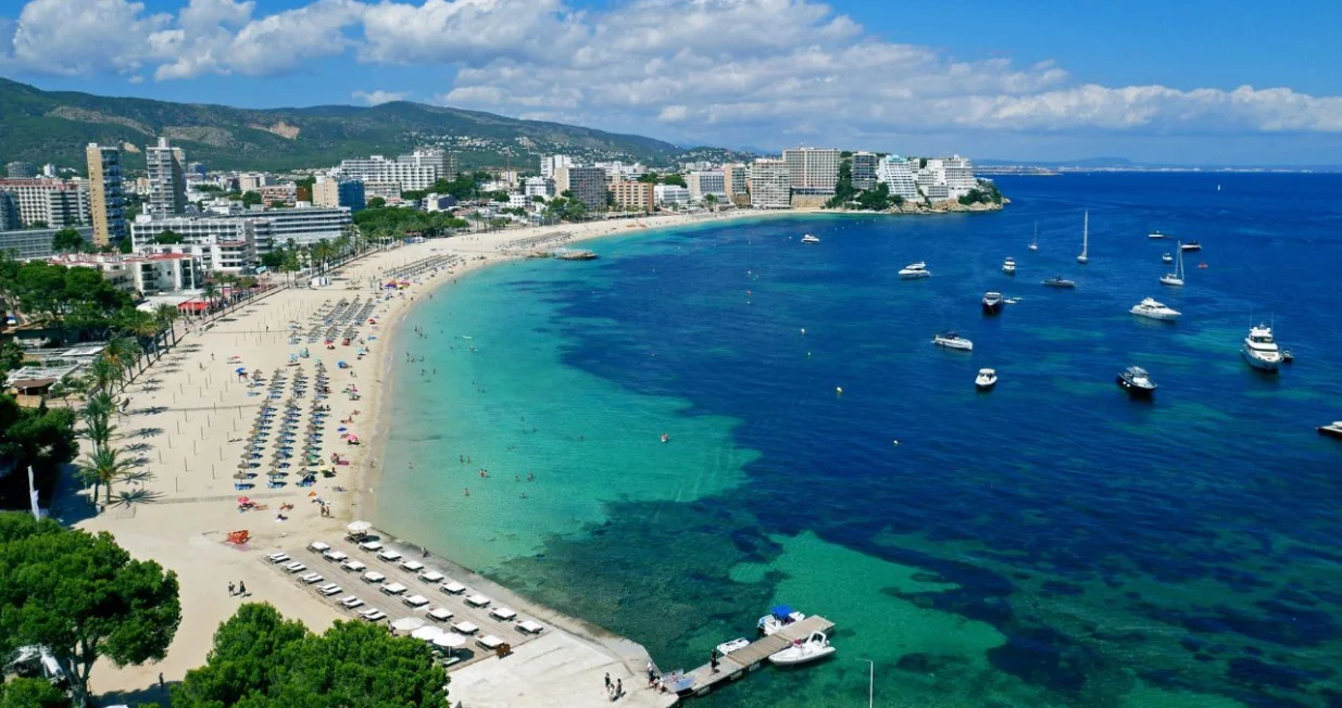 Magaluf polako propada.../Ilustracija