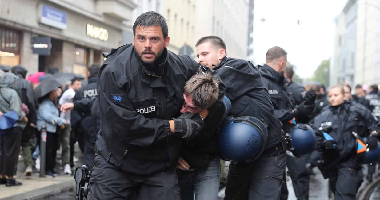 Sukobi su izbili tokom propalestinskih demonstracija na Hackescher Marktu u njemačkom Berlinu u četvrtak/İlkin Eskipehlivan