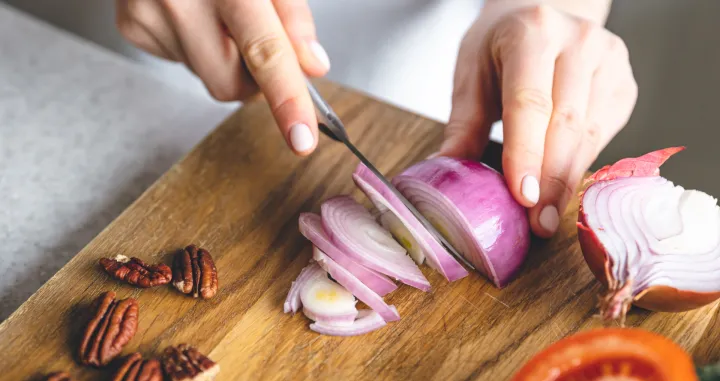 Režete luk pogrešno cijeli život/Free Pik