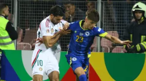 BiH - MađarskaEsmir BajraktarevićDominik Szoboszlai/Foto: Muhamed Tunovic