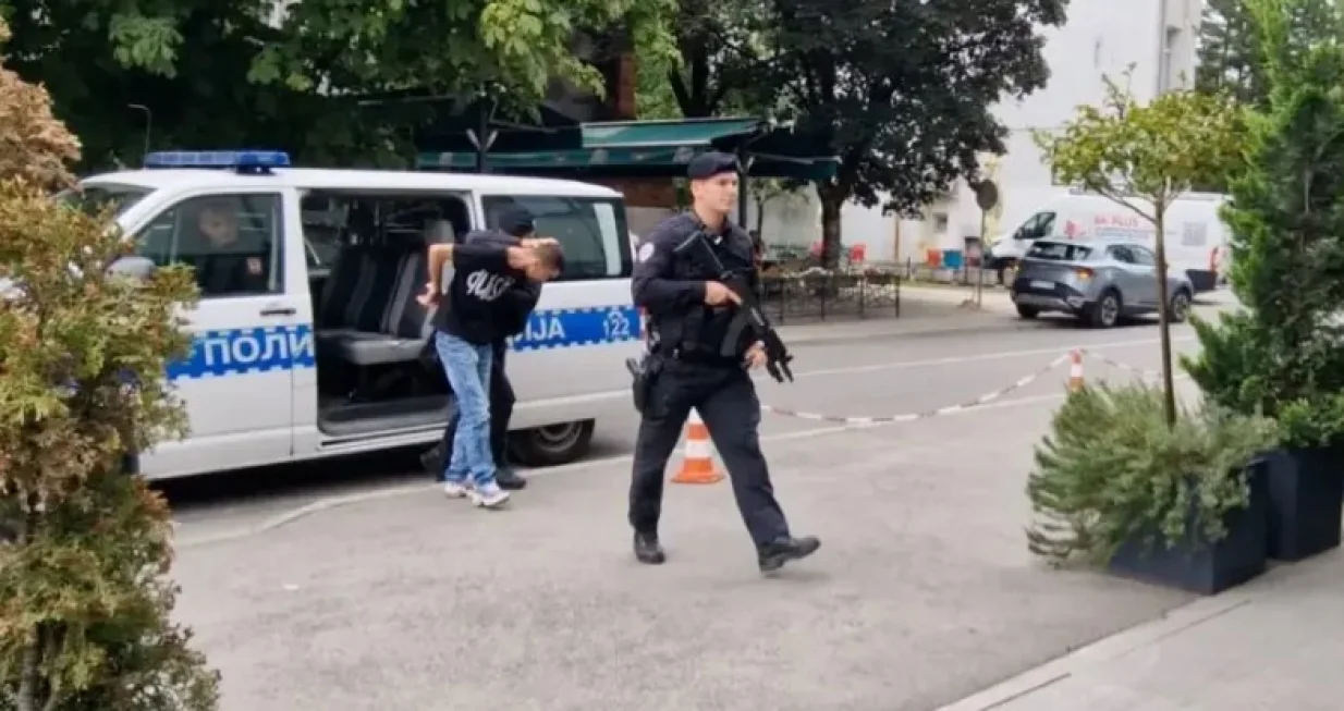 Privođenje osumnjičenog/ATV//