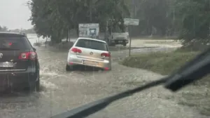 Automobil završio u kanalu/Bljesak.info