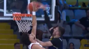 Aleksandar Lazić zakucavanje/Foto: 