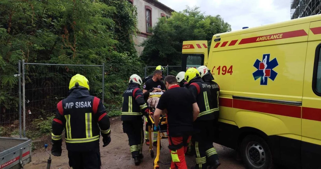 Sa lica mjesta/Jvp Grada Siska