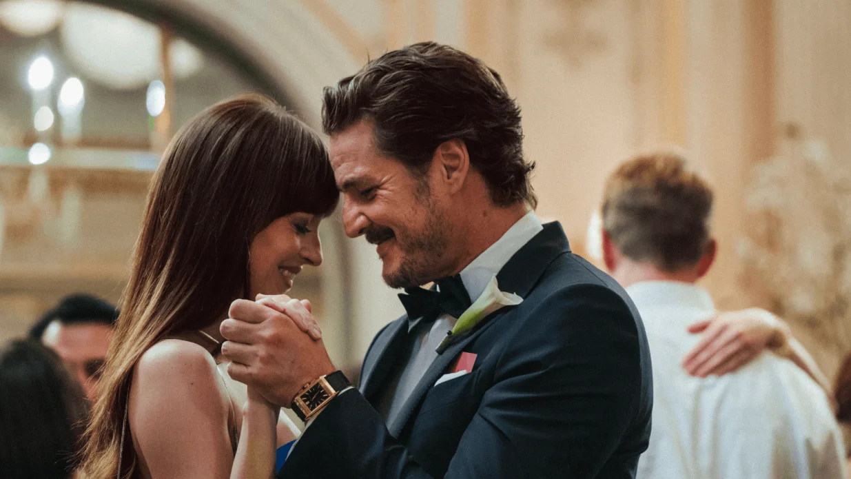 Punokrvna romantična dramedija/