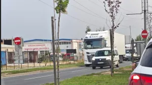 Blokada puteva, kamiondžije, prevoznici, saobraćaj/Viber