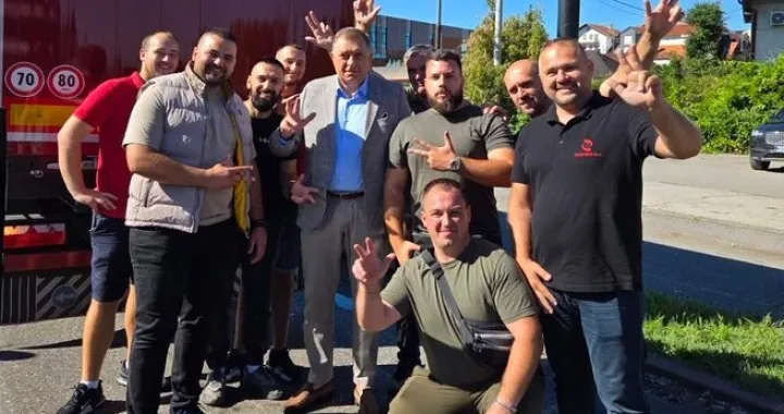 Dodik sa prevoznicima/X/