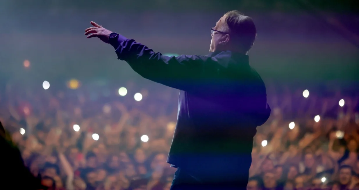 Halid Bešlić, pjevač/