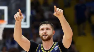 Basketball - FIBA EuroBasket 2025 - Group Phase - Greece v Bosnia and Herzegovina - Spyros Kyprianou Athletic Center, Limassol, Cyprus - September 2, 2025 Bosnia and Herzegovina's Jusuf Nurkic reacts REUTERS/Yiannis Kourtoglou/Foto: Yiannis Kourtoglou
