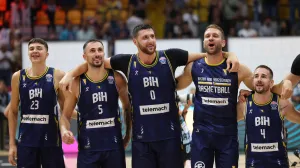 Slavlje košarkaša BiH nakon pobjede protiv Grčke/Foto: 