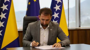 Adnan Delić/Kabinet Ministra Rada I Socijalne Politike