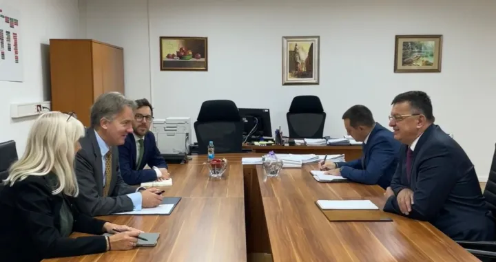 sasatanak, banja luka, julian riley, aleksandra pandurević, zoran tegeltija/Screenshot