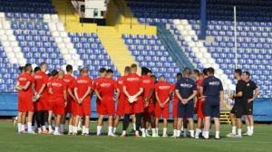 Trening VeležFaris RibićOsman HadžikićEdis NanićAnte OrečAdin BajrićAnte HrkaćNikola SavićKarlo IšasegiKlemen ŠturmHaris JogunovićJames Emmanuel OkekeDino HalilovićOmar PršešElzio LohanTarik ŠihaloMilan JevtovićEldar MehićKenan ĐulimanOmar KukoMahir BešićTonći MujanAsmir SuljićMihael MlinarićNermin HaskićArmando BobajDženan PuceAmar Milak/Foto: Sanel Konjhodžić/sport1.ba