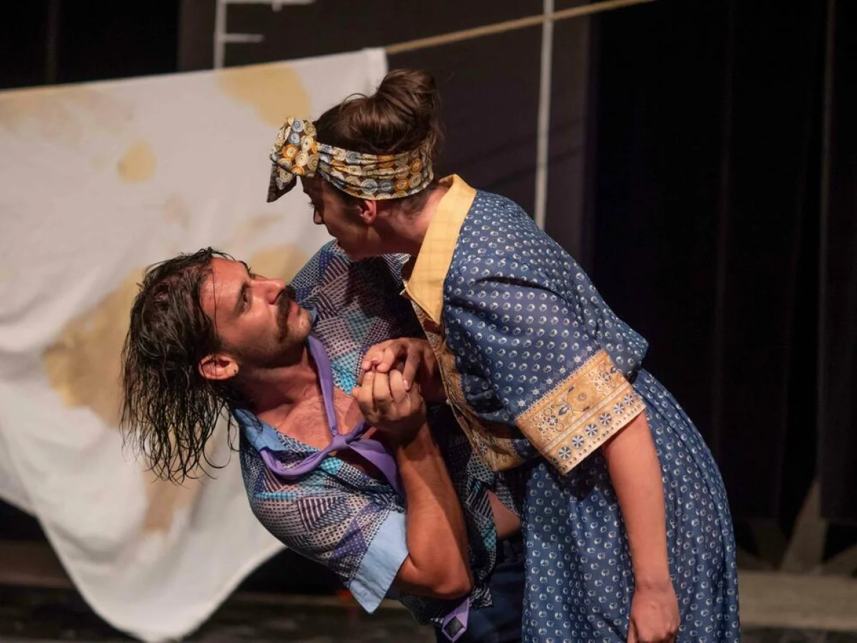 Predstava "Život provincijskih plejboja ili Tuđe hoćemo - svoje ne damo"/