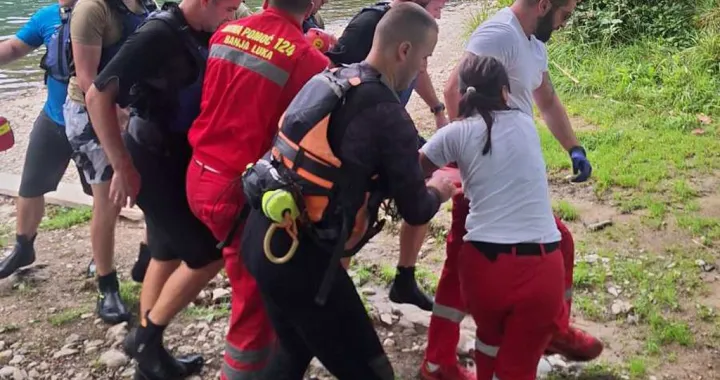 Pripadnici OS BiH su pomogli unesrećenoj/Facebook Mobih