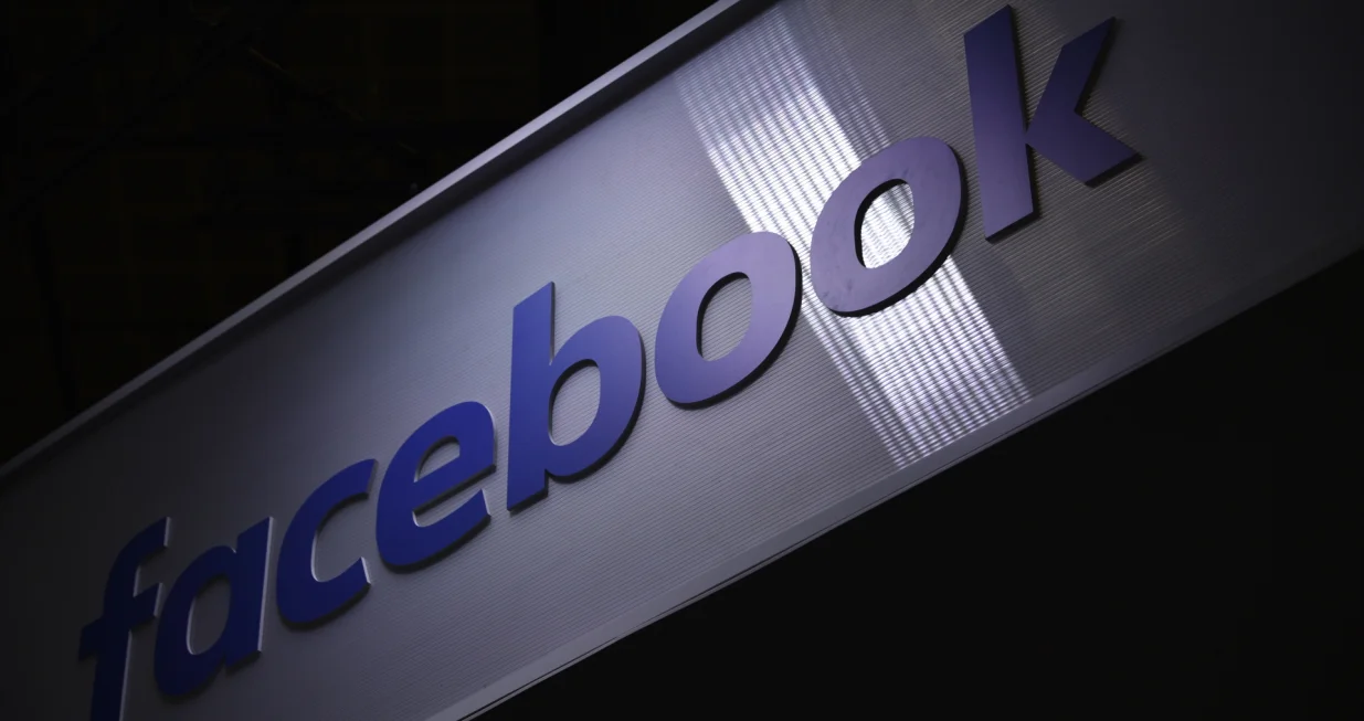 epa08925056 (FILE) - A Facebook logo on a stand during the Vivatech startups and innovation fair, in Paris, France, 16 May 2019 (reissued 07 January 2021). Facebook CEO Mark Zuckerberg on 07 January 2021 announced on his platform that the block placed on US President Donald J. Trump's on 06 January 2021 was being extended for his 'Facebook and Instagram accounts indefinitely and for at least the next two weeks until the peaceful transition of power is complete'. The move comes after various groups of President Trump's supporters broke into the US Capitol in Washington, DC and rioted as Congress met to certify the results of the 2020 US Presidential election. EPA/Julien de Rosa *** Local Caption *** 55197924/Julien De Rosa