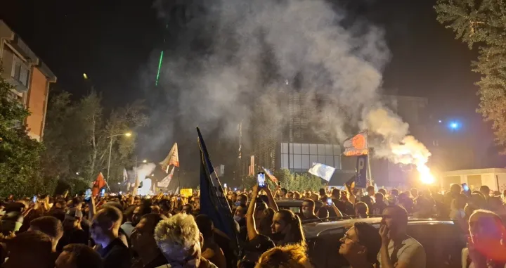 Protesti u Srbiji/Autonomija