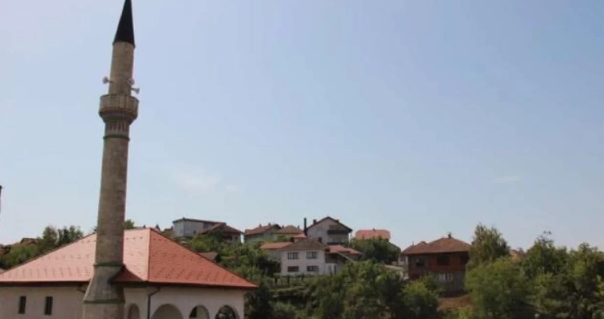 Džamija Svirac, prigradsko naselje u Gradačcu, Gradačac/Mina