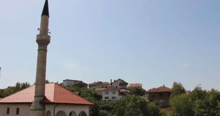 Džamija Svirac, prigradsko naselje u Gradačcu, Gradačac/Mina