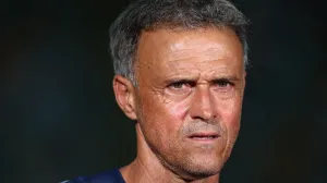 Soccer Football - UEFA Super Cup - Paris St Germain Training - Bluenergy Stadium, Udine, Italy - August 12, 2025 Paris St Germain coach Luis Enrique during training REUTERS/Guglielmo Mangiapane/Foto: Guglielmo Mangiapane
