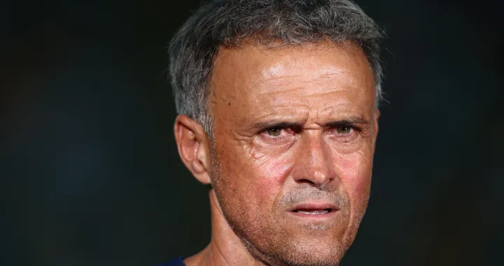 Soccer Football - UEFA Super Cup - Paris St Germain Training - Bluenergy Stadium, Udine, Italy - August 12, 2025 Paris St Germain coach Luis Enrique during training REUTERS/Guglielmo Mangiapane/Foto: Guglielmo Mangiapane