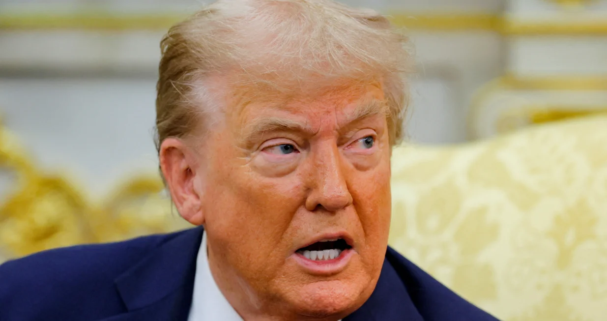 U.S. President Donald Trump reacts as he and the President of Poland Karol Nawrocki (not pictured) meet in the Oval Office at the White House in Washington, D.C., U.S., September 3, 2025. REUTERS/Brian Snyder/Brian Snyder
