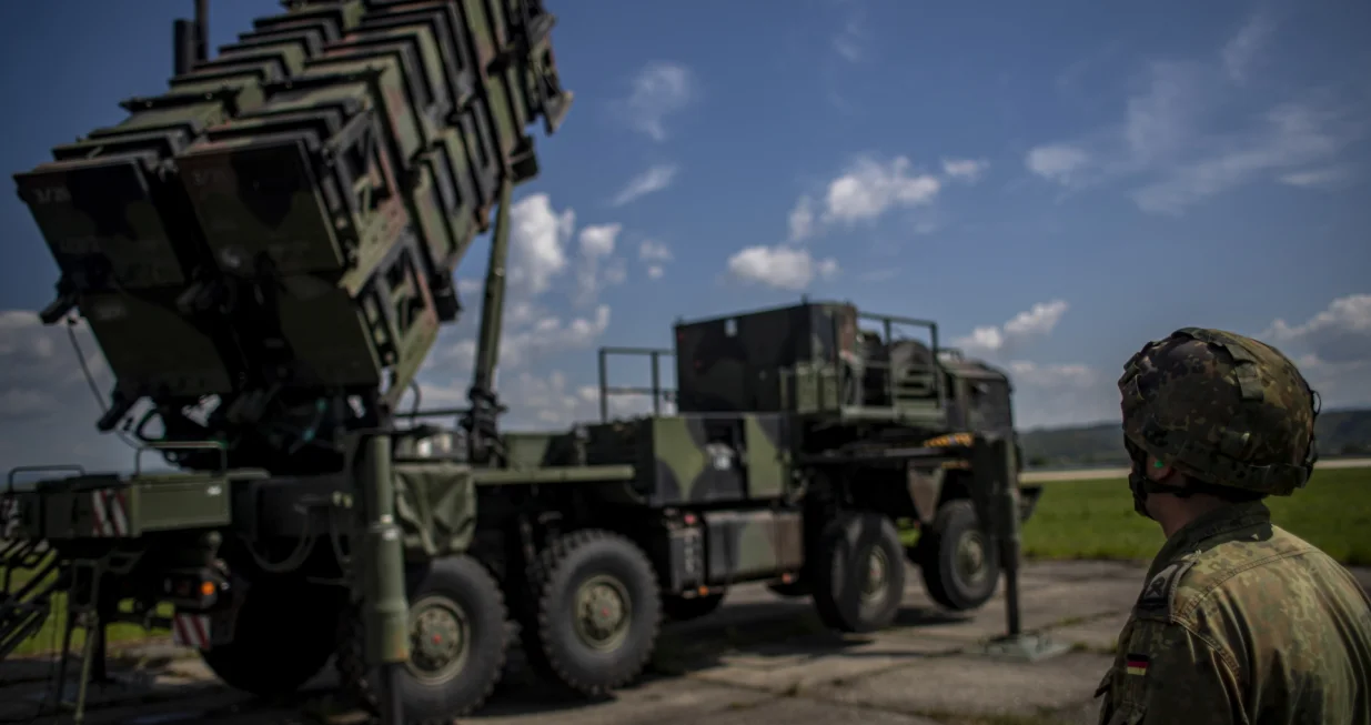 epa09937881 A German soldier looks as he shows how it works at the launching station of NATO's Patriot missile air defense system operated by German army unit Flugabwehrraketengruppe 26 (Air Defense Artillerie) placed at Sliac airbase in Sliac, central Slovakia, 10 May 2022. A Dutch-German air and missile defence forces deployed Patriot system in spring 2022 to reinforce defence capabilities on Eastern NATO border following Russia's military invasion in Ukraine, as mainly military mission is protection of Sliac air base and additional assets. NATO multinational air missile defence task force Slovakia operate on the site with 240 German soldiers and with 130 Dutch soldiers. EPA/MARTIN DIVISEK/Martin Divisek