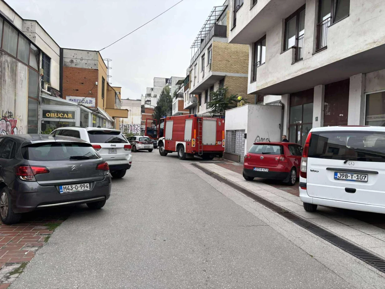 Ulica Avde Hume Sarajevo, Ciglane, policija, MUP KS, policijska patrola, vatrogasci, PVJ Sarajevo/Nedim Fetahović