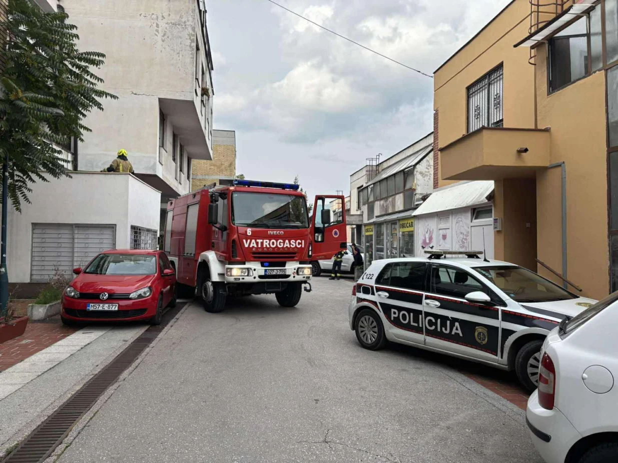 Ulica Avde Hume Sarajevo, Ciglane, policija, MUP KS, policijska patrola, vatrogasci, PVJ Sarajevo/Nedim Fetahović