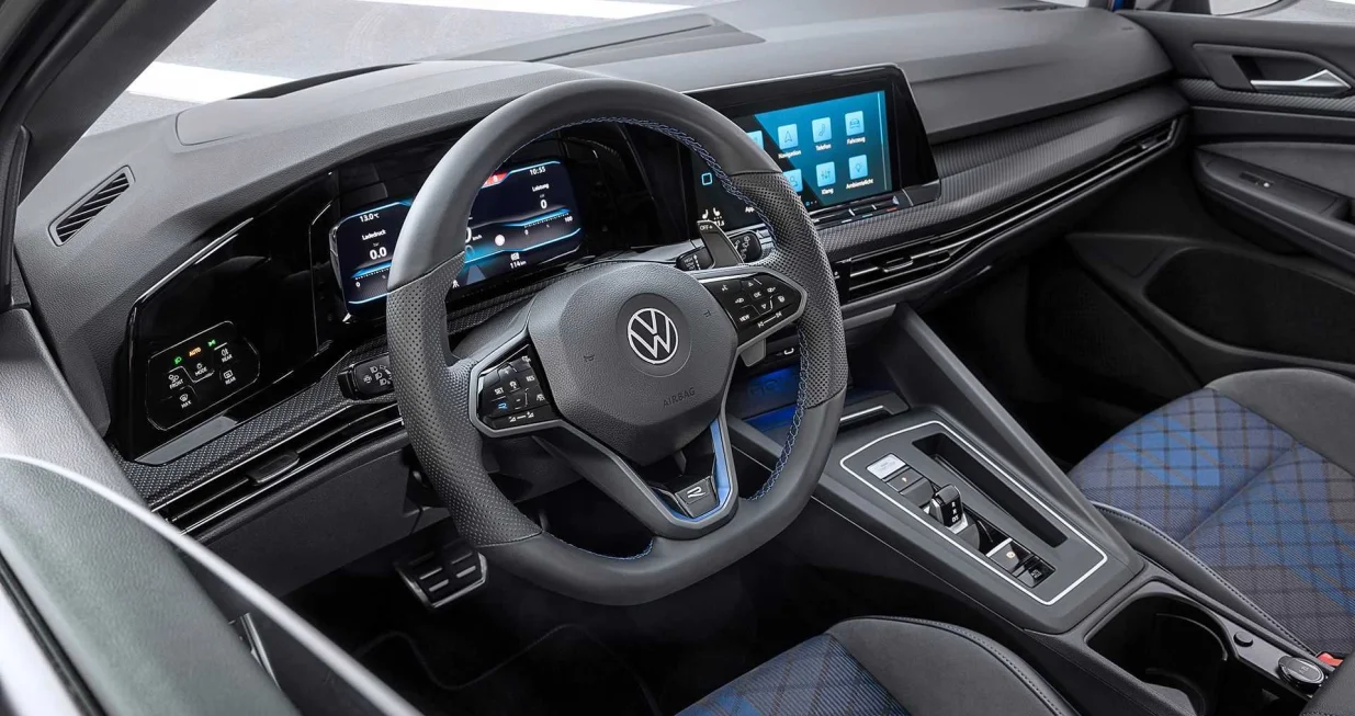 Volkswagen Golf R Estate 4/