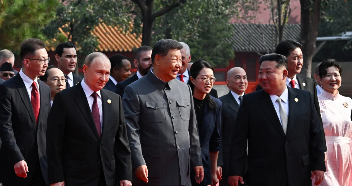 Russian President Vladimir Putin, Chinese President Xi Jinping, North Korean leader Kim Jong Un and heads of foreign delegations arrive for a military parade marking the 80th anniversary of the end of World War Two, in Beijing, China September 3, 2025. Sputnik/Sergey Bobylev/Pool via REUTERS ATTENTION EDITORS - THIS IMAGE WAS PROVIDED BY A THIRD PARTY./Sergey Bobylev