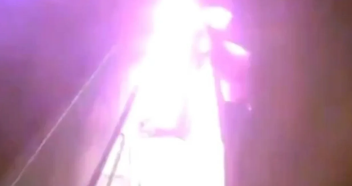 Trenutak eksplozije na brodu Family/Screenshot/