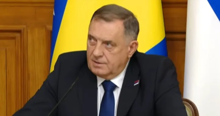 Dodik opwet vrijeđao Schmidta/Screenshot/
