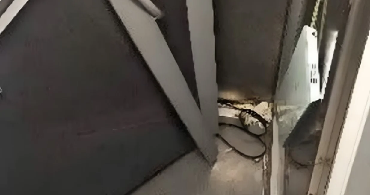 U očaju iščupao ploče kabine lifta/Polizei Osnabrück//