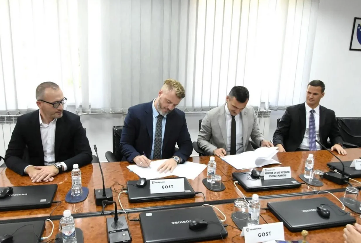 Potpisivanje Sporazuma PIO - MIO u TK-u/Vlada Tk