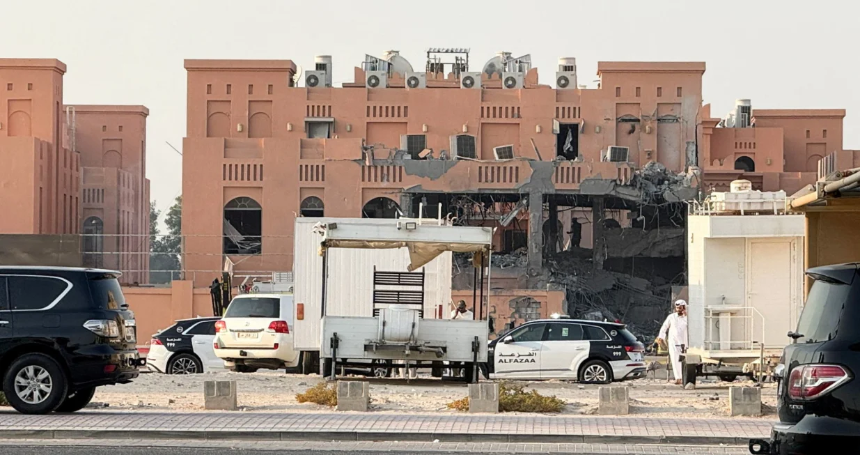 A damaged building, following an Israeli attack on Hamas leaders, according to an Israeli official, in Doha, Qatar, September 9, 2025. REUTERS/Ibraheem Abu Mustafa/Ibraheem Abu Mustafa